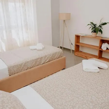The Modern Pad By Pikhost Appartement